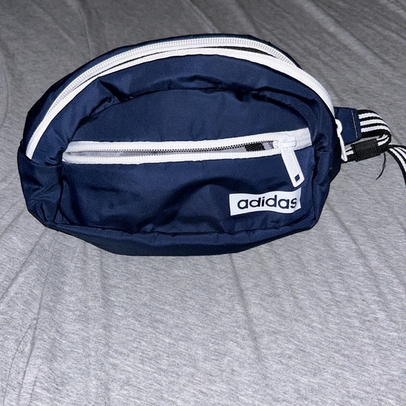 adidas Other - Unisex Adidas Crossbody Bag/Fanny Pack